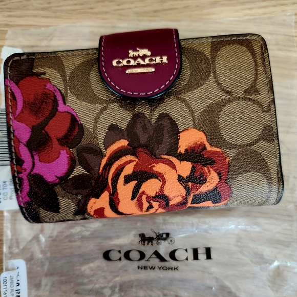 Coach Medium ID Wallet Jumbo Floral - NWT - Picture 1 of 6